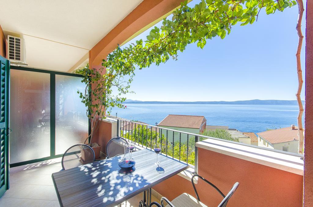 Apartments Kunac Podgora Rum bild